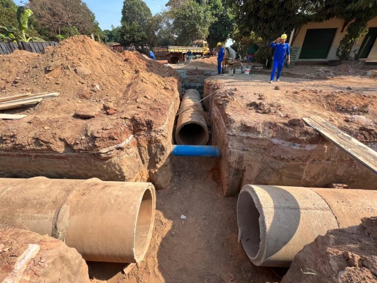 obra de pavimentação da Estrada do Gado está em andamento