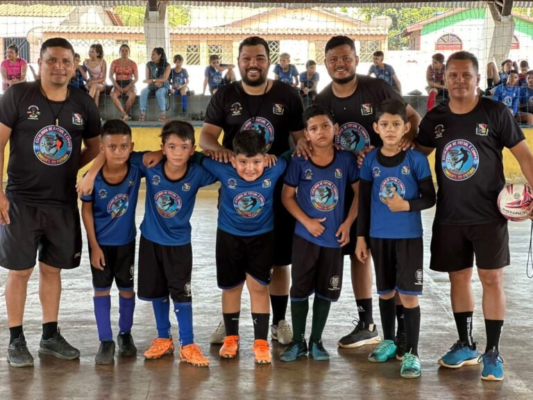 Prefeitura de Alenquer celebrou o Dia das Crianças na Escolinha Craques do Futuro.