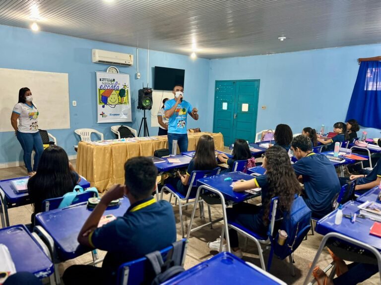 Escola Santo Antônio recebeu as equipes da Sec. de Saúde para mais uma edição do programa Saúde na Escola.