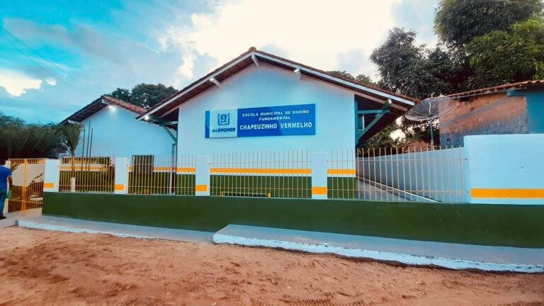 A Prefeitura de Alenquer entregou mais uma obra! A escola Chapeuzinho Vermelho.